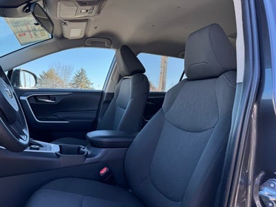 2025 Toyota RAV4 Hybrid XLE AWD