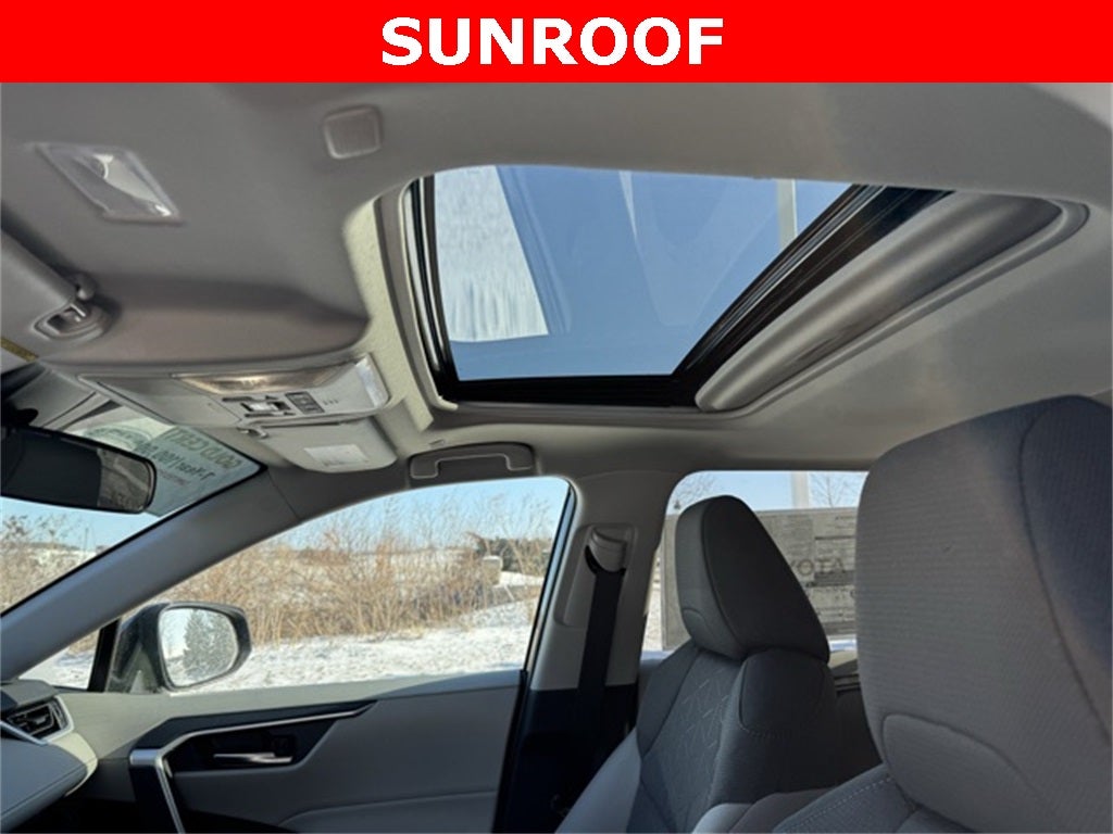 2025 Toyota RAV4 Hybrid XLE AWD