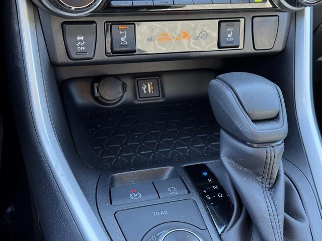 2025 Toyota RAV4 Hybrid XLE AWD