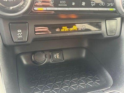 2025 Toyota RAV4 Hybrid XLE AWD