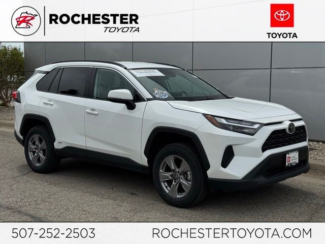 2025 Toyota RAV4 Hybrid XLE AWD