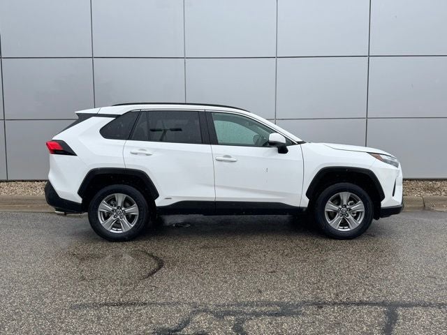 2025 Toyota RAV4 Hybrid XLE AWD