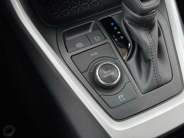 2025 Toyota RAV4 Hybrid XLE AWD