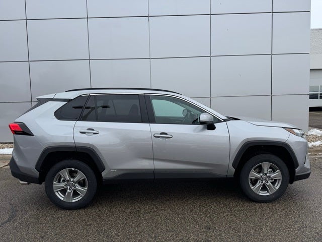 2025 Toyota RAV4 Hybrid XLE AWD