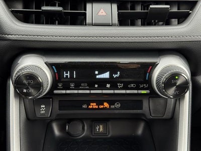 2025 Toyota RAV4 Hybrid XLE AWD