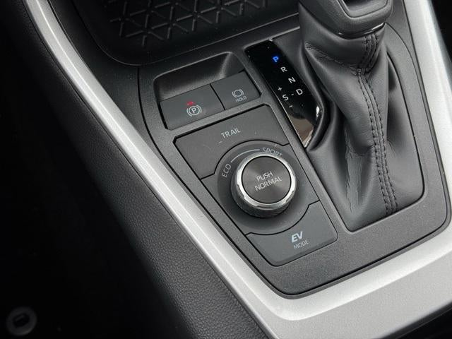 2025 Toyota RAV4 Hybrid XLE AWD