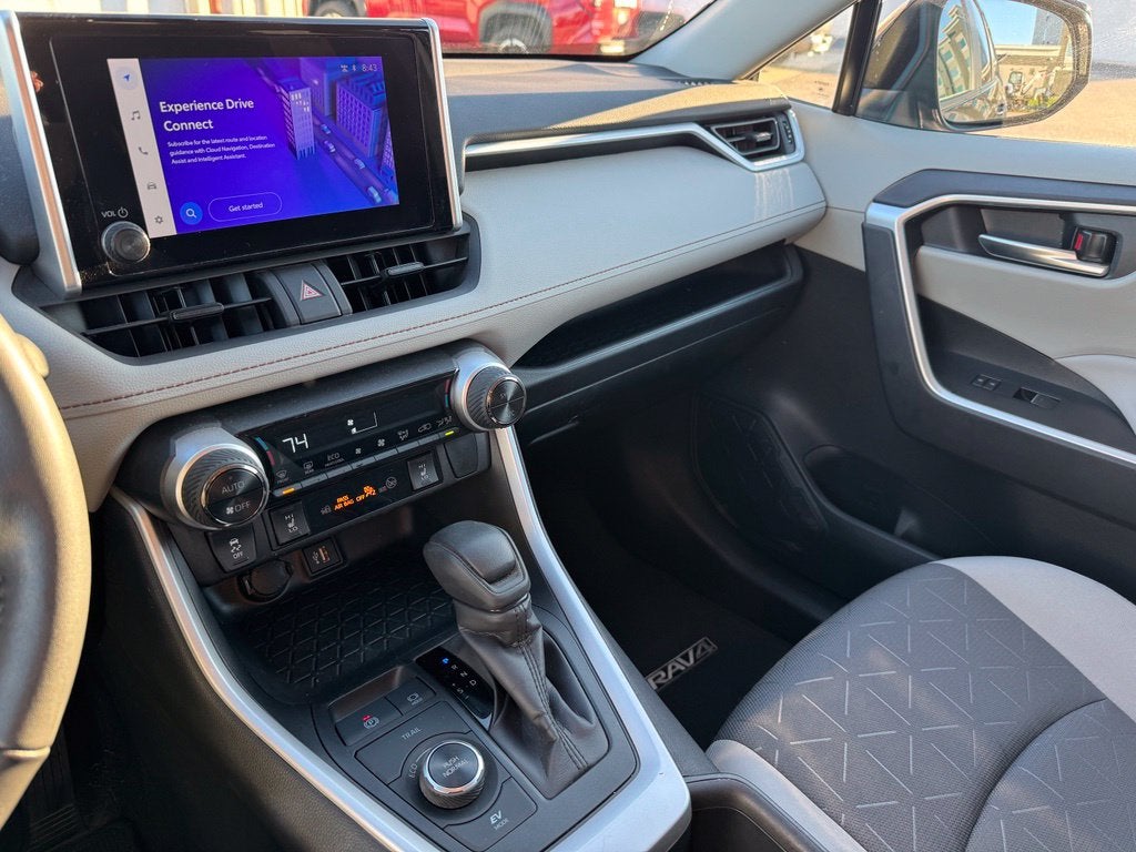 2025 Toyota RAV4 Hybrid XLE AWD
