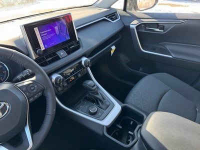 2025 Toyota RAV4 Hybrid XLE AWD