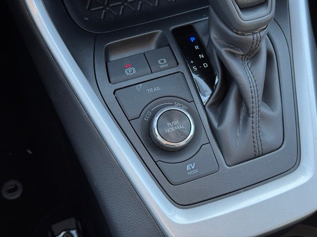 2025 Toyota RAV4 Hybrid XLE AWD