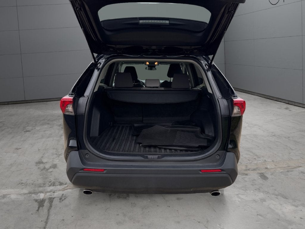 2021 Toyota RAV4 Hybrid XLE AWD