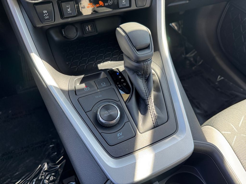 2025 Toyota RAV4 Hybrid XLE AWD