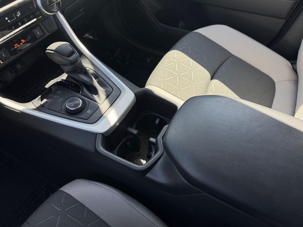 2025 Toyota RAV4 Hybrid XLE AWD