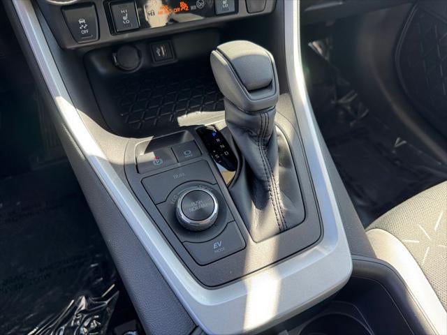 2025 Toyota RAV4 Hybrid XLE AWD