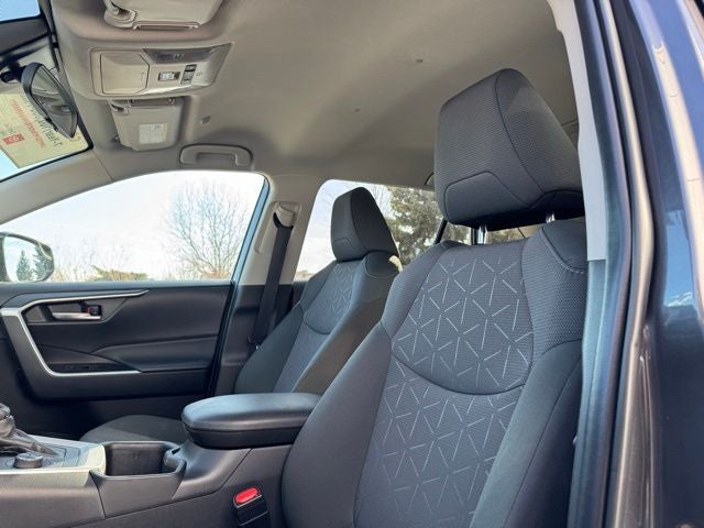 2025 Toyota RAV4 Hybrid XLE AWD