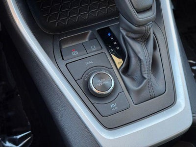 2025 Toyota RAV4 Hybrid XLE AWD