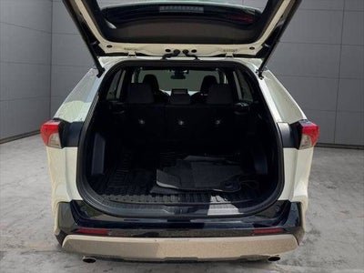 2022 Toyota RAV4 Hybrid SE AWD