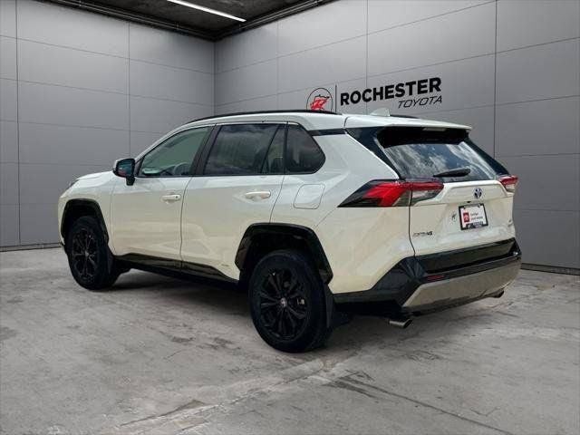 2022 Toyota RAV4 Hybrid SE AWD