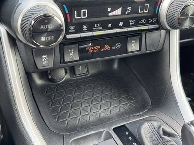 2022 Toyota RAV4 Hybrid SE AWD