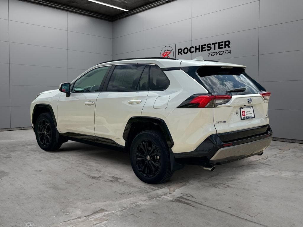 2022 Toyota RAV4 Hybrid SE AWD