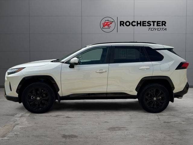 2022 Toyota RAV4 Hybrid SE AWD