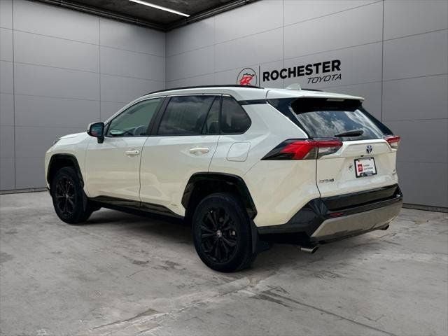 2022 Toyota RAV4 Hybrid SE AWD