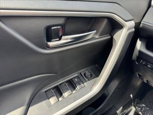 2022 Toyota RAV4 Hybrid SE AWD
