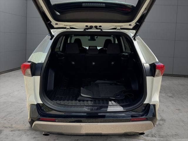 2022 Toyota RAV4 Hybrid SE AWD