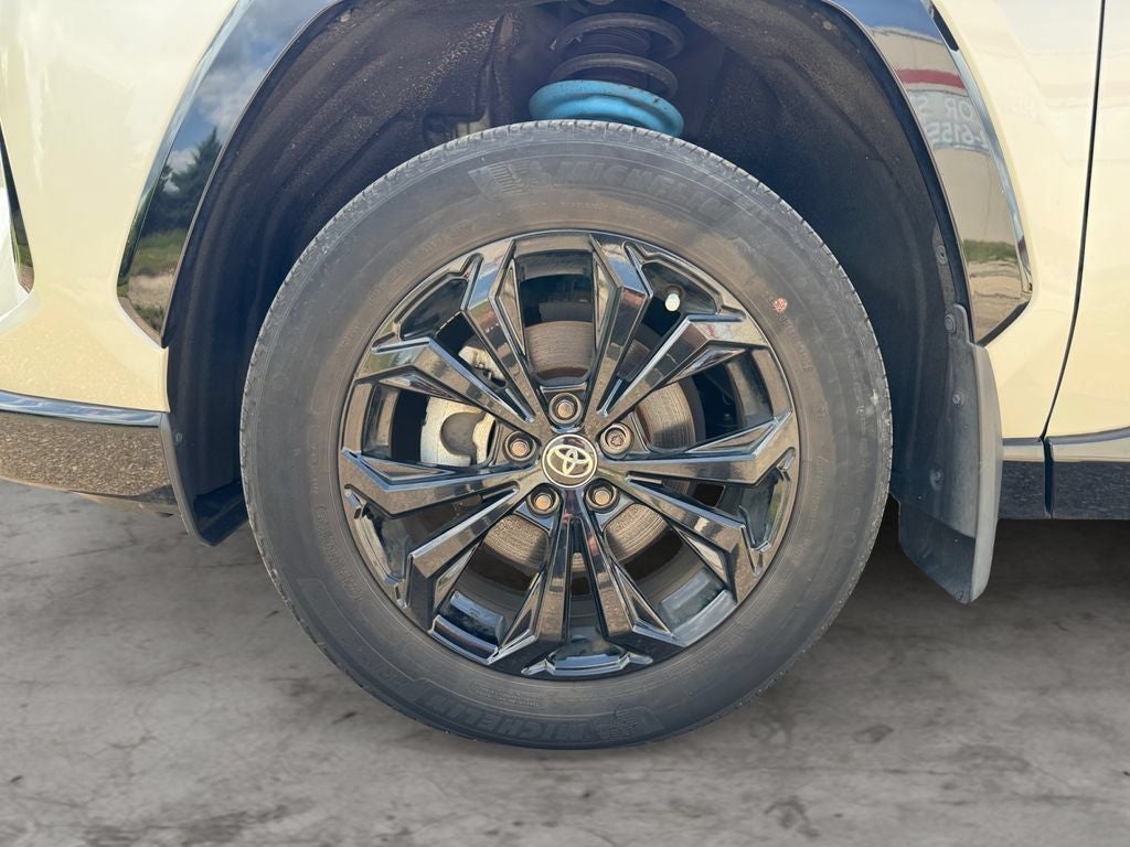 2022 Toyota RAV4 Hybrid SE AWD