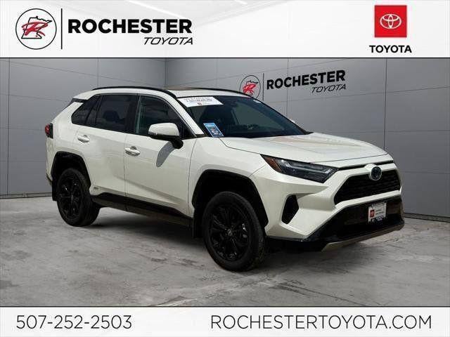 2022 Toyota RAV4 Hybrid SE AWD