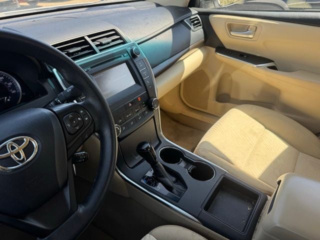 2016 Toyota Camry LE FWD
