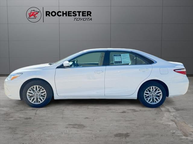 2016 Toyota Camry LE FWD