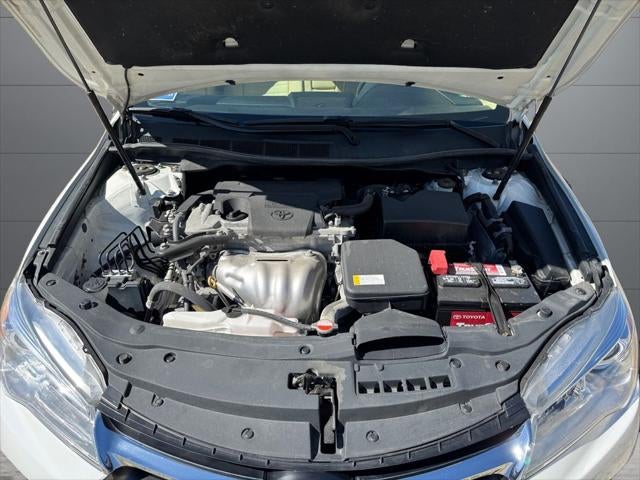2016 Toyota Camry LE FWD