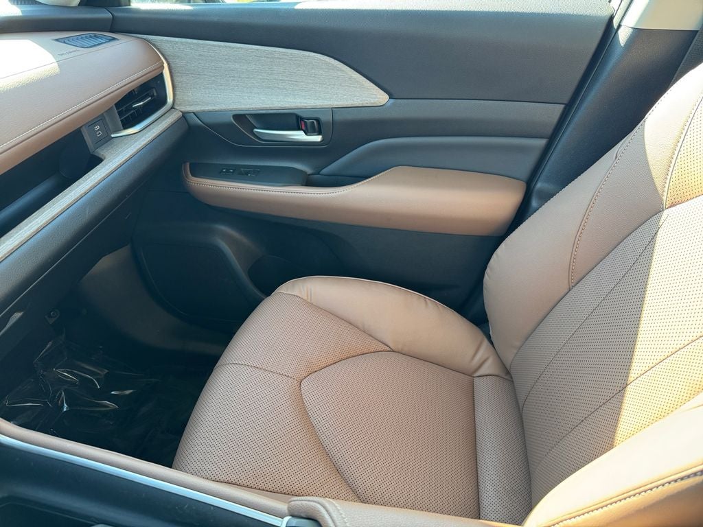 2024 Toyota Grand Highlander Platinum AWD
