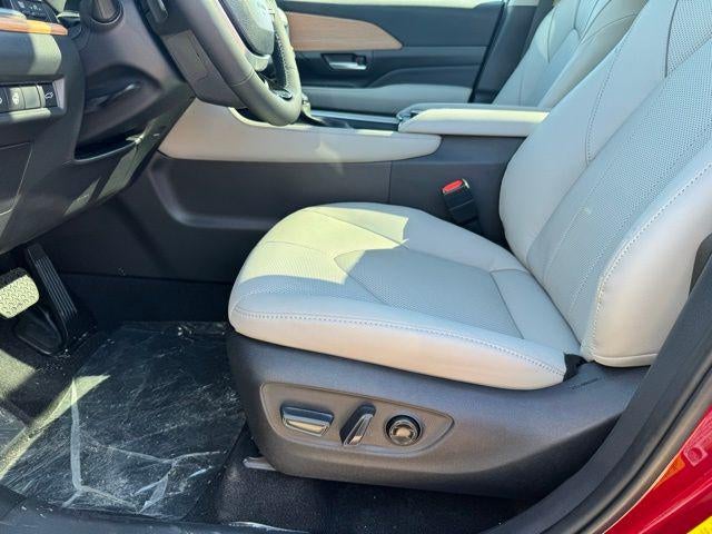 2026 Toyota Grand Highlander Platinum AWD