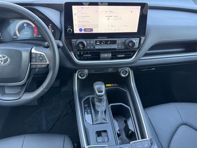 2025 Toyota Grand Highlander XLE AWD