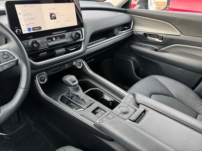 2025 Toyota Grand Highlander XLE AWD