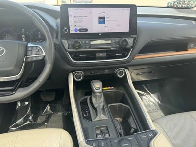 2025 Toyota Grand Highlander Limited AWD