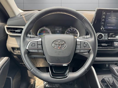 2021 Toyota Highlander Hybrid LE AWD