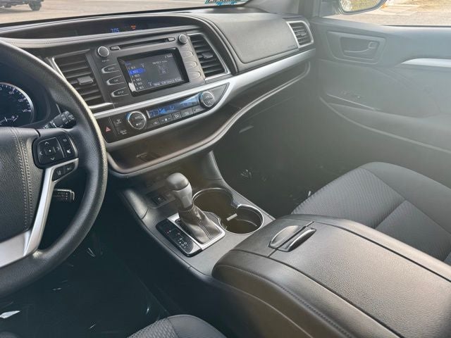 2017 Toyota Highlander Hybrid LE AWD