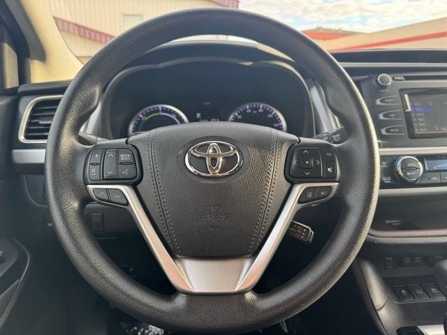 2017 Toyota Highlander Hybrid LE AWD