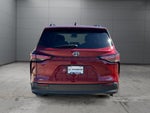 2021 Toyota Sienna LE 8 Passenger
