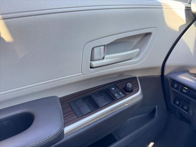 2021 Toyota Sienna LE 8 Passenger