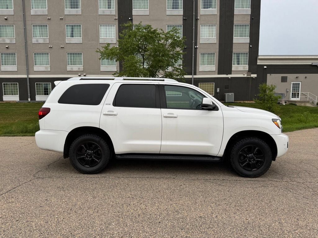 2019 Toyota Sequoia SR5 5.7L