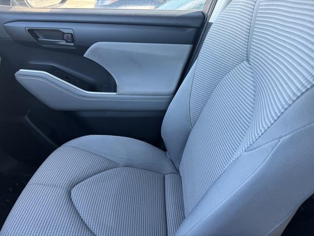 2022 Toyota Highlander LE AWD