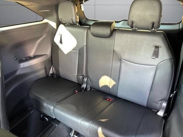 2024 Toyota Sienna Woodland Edition AWD