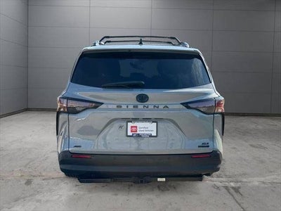 2024 Toyota Sienna Woodland Edition AWD