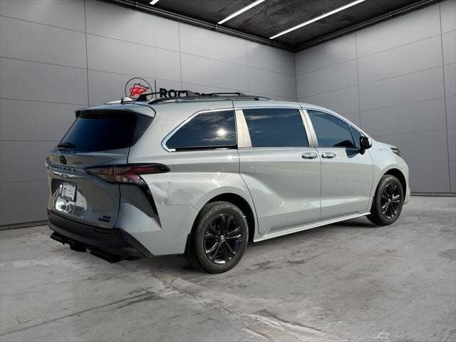 2024 Toyota Sienna Woodland Edition AWD