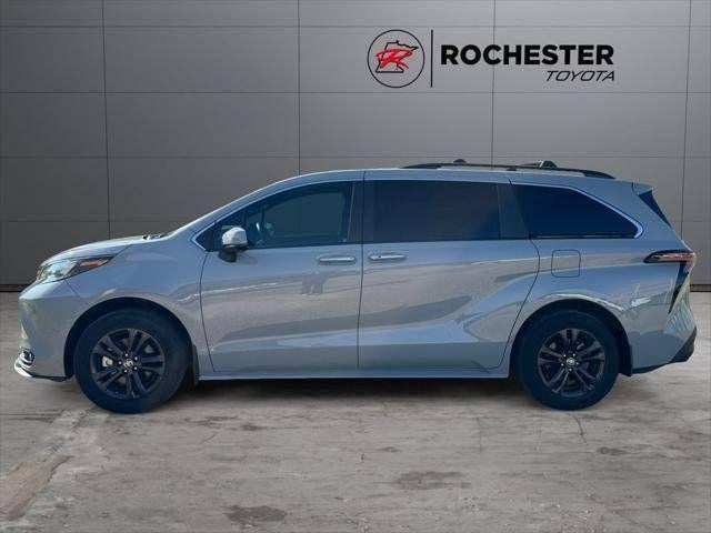 2024 Toyota Sienna Woodland Edition AWD