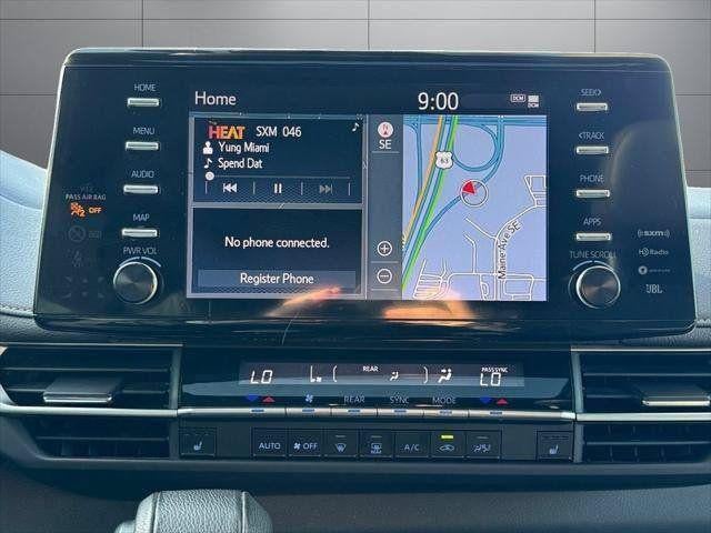 2024 Toyota Sienna Woodland Edition AWD