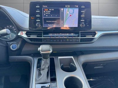 2024 Toyota Sienna Woodland Edition AWD